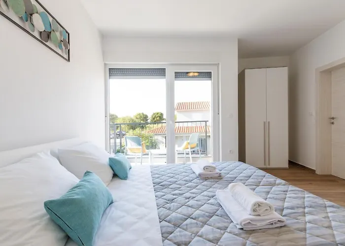 Modern 3-bedroom With A Private Pool Villa